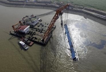Китай назвал итоговое число жертв крушения судна в Янцзы